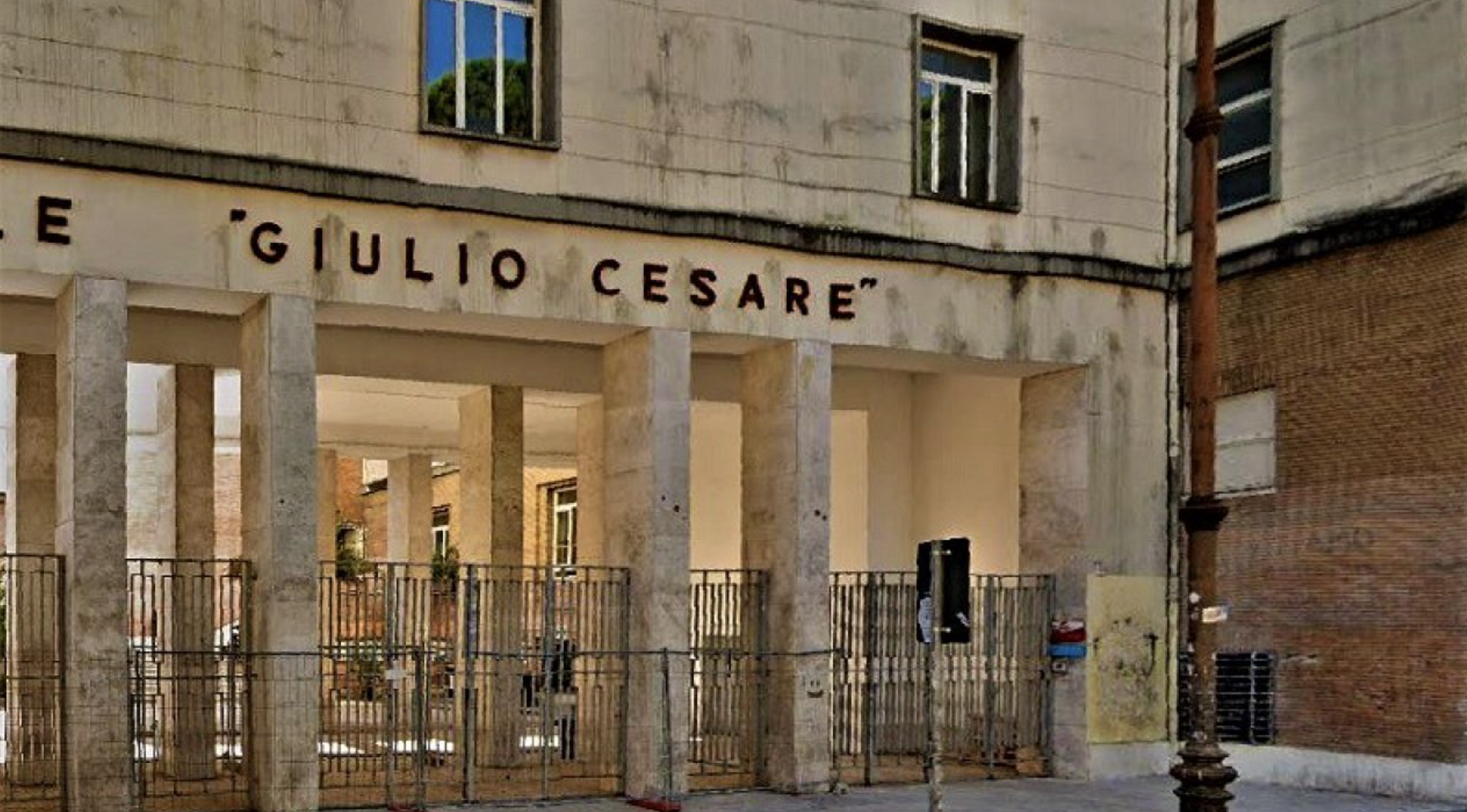 Caso Liceo Giulio Cesare. La scuola non può essere teatro di strumentalizzazioni. Solidarietà alla preside Paola Senesi 1